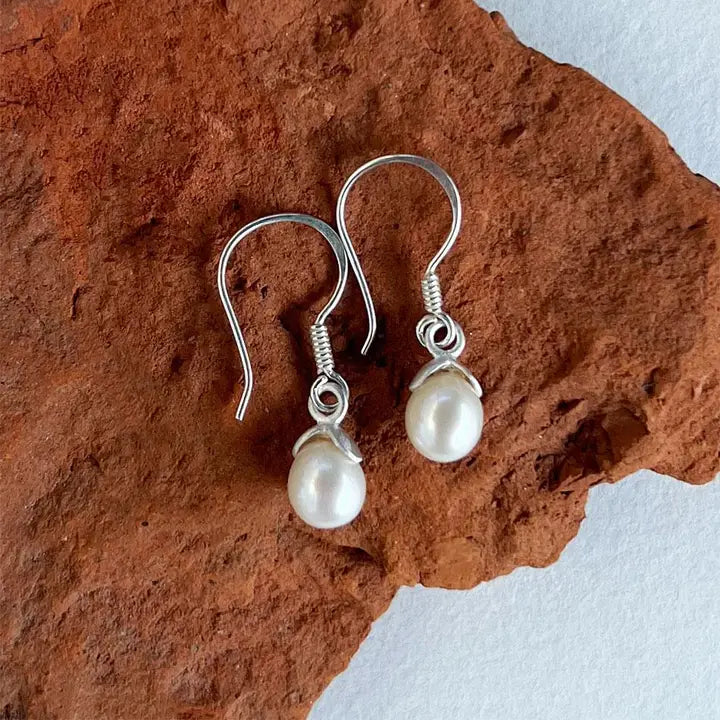 New Bloom Pearl Earrings