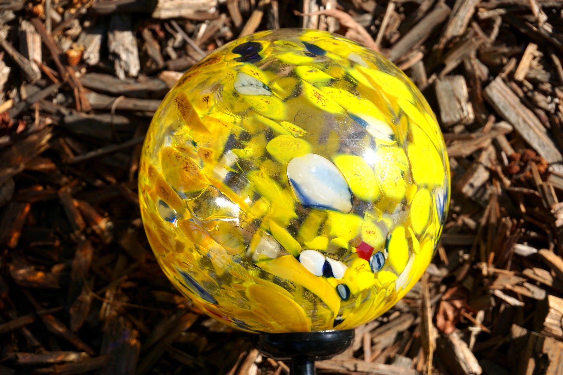 Solar Garden Sphere Yellow