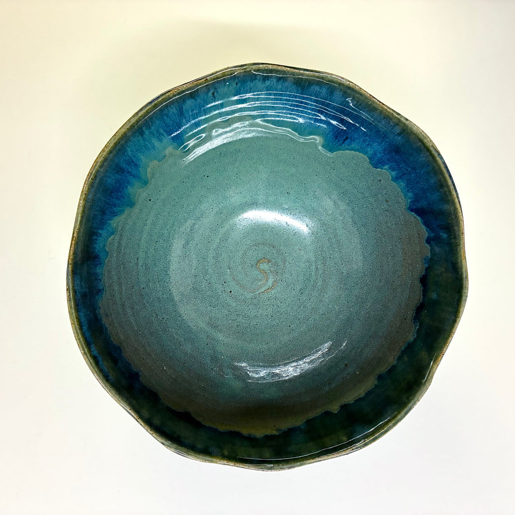 Wavy Edge Bowl 10" Rain Garden