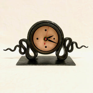 Round Ribbon Clock