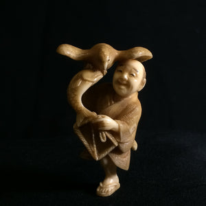 Extremely well carved Fisherman Antique Japanese Netsuke Meiji Era