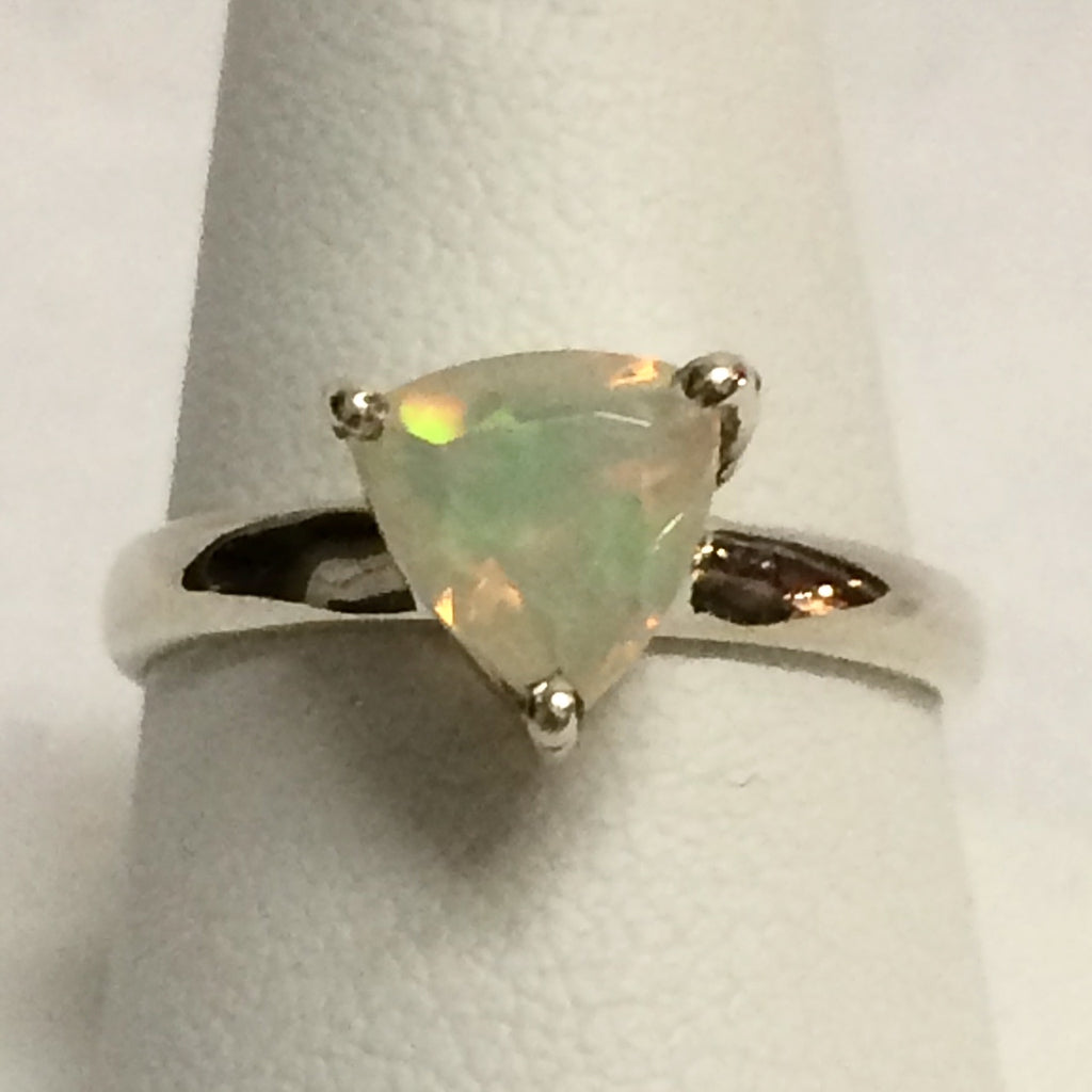 Welo Opal Ring